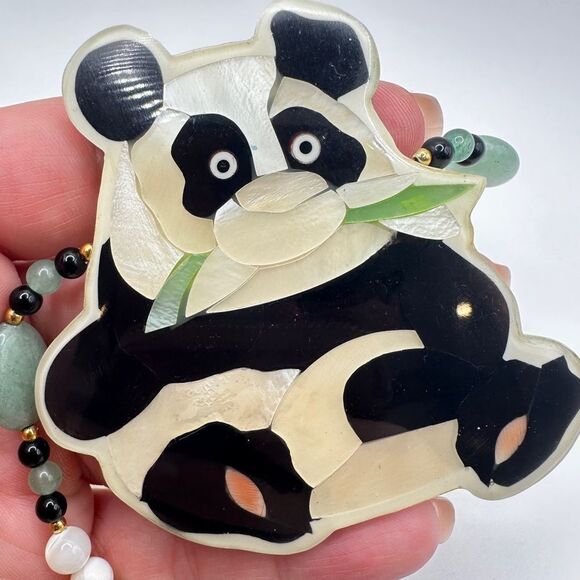 RARE Vintage 16" Lee Sands Panda with Mother of Pearl, Onyx/Jadeite necklace! - Picture 4 of 15